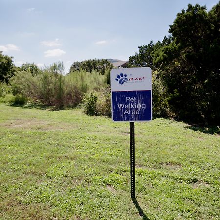 Sonesta Simply Suites Austin The Domain Area Exterior photo