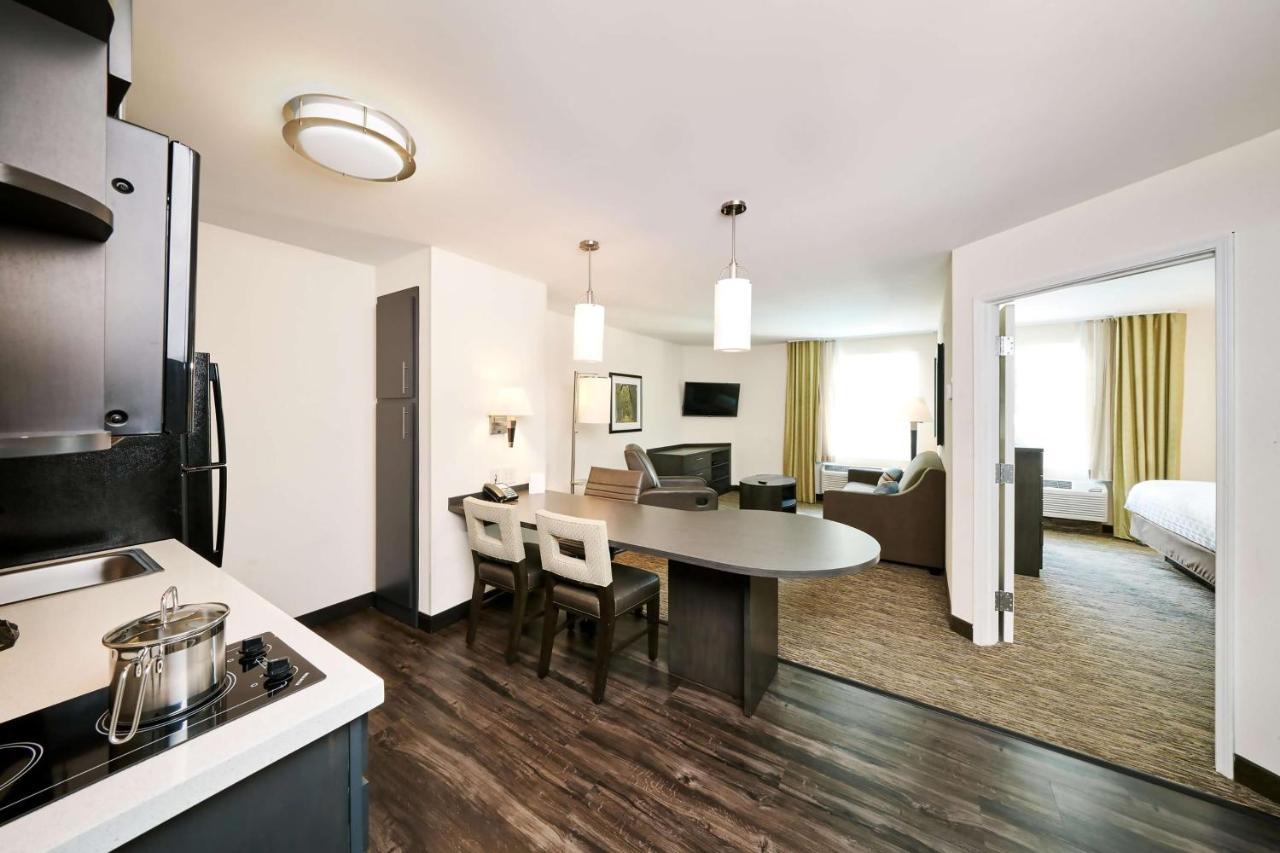 Sonesta Simply Suites Austin The Domain Area Exterior photo
