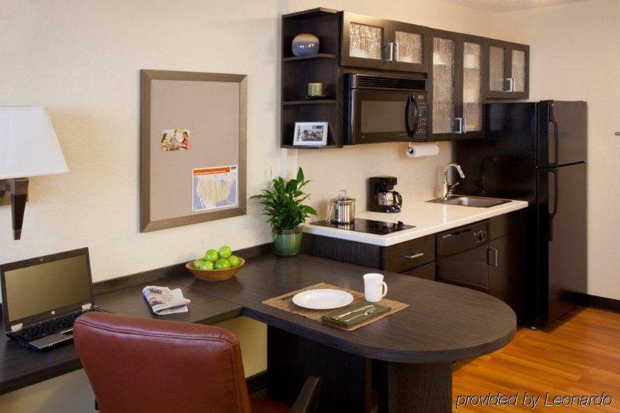 Sonesta Simply Suites Austin The Domain Area Room photo